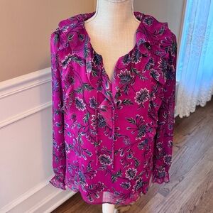 Loft women’s size‎ small floral ruffle tie Neck
Blouse with ruffle sleeve